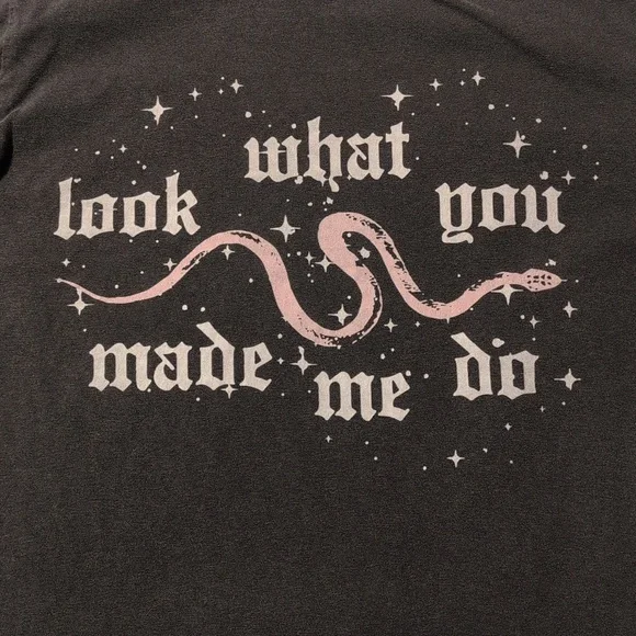 Taylor Swift-look what you made me do - Picture 2 of 3